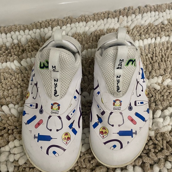 Nike White Sneakers with Colorful Graphics - Picture 2 of 3